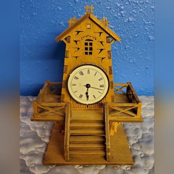 RB6 Antique folk art handmade wood carved mantel clock house rare RB6